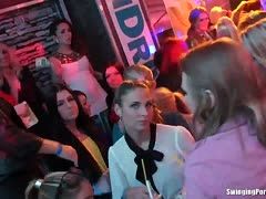 CFNM Orgie in der Russen Disco