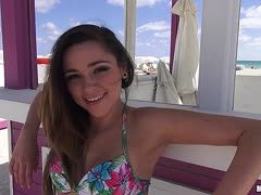 Geiles Fickstück im Bikini gebumst